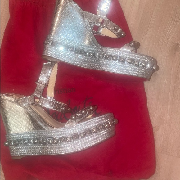Christian Louboutin Silver Wedge metallic sandals  katakonic